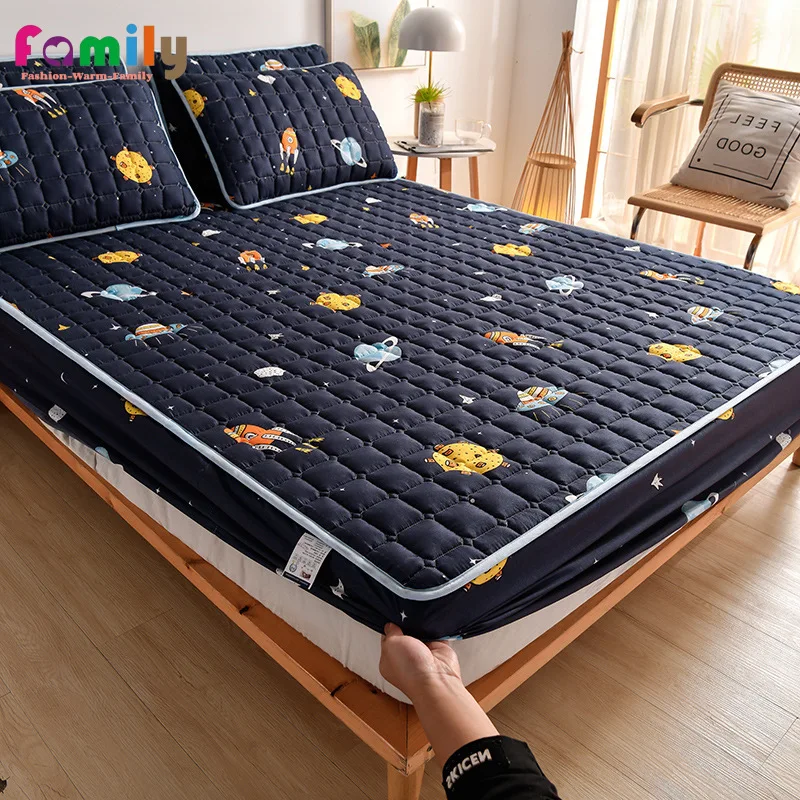 

Air-Permeable Quilted Mattress Cover Soft Sanding Fabric Bed Pad Protector Cover Twin King Bed Cover Not Included Pillowcase