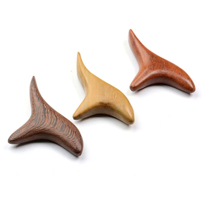 Массажер для стоп с деревянной треугольной рукояткой |