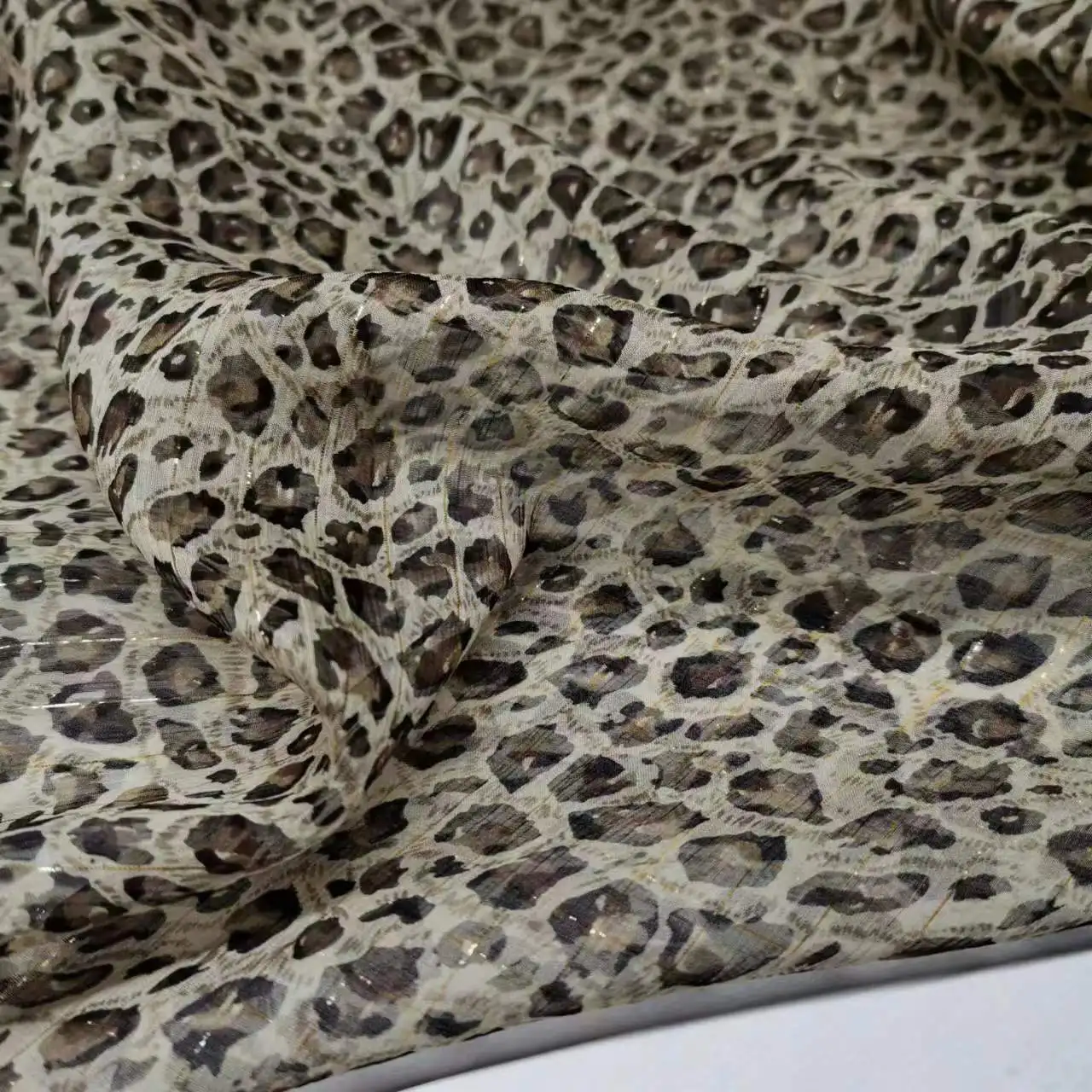 

Silk Dress Shimmer Georgette crepe Chiffon Leopard pattern Metallic Jacquard Shiny Silk thin Fabric For Dress Scarf