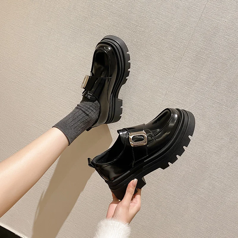 Лоферы из натуральной кожи для женщин в британском стиле весна 2024 Новая удобная