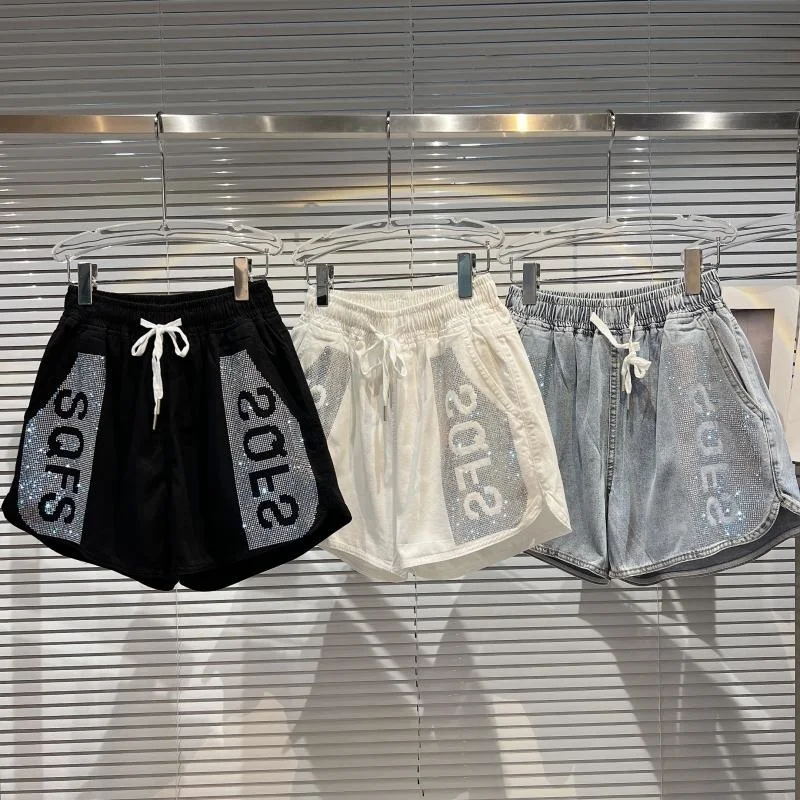 

Summer 2022 New Arrival Drawstring Elastic Waist Letters Diamonds Wide Leg Shorts Women GE739