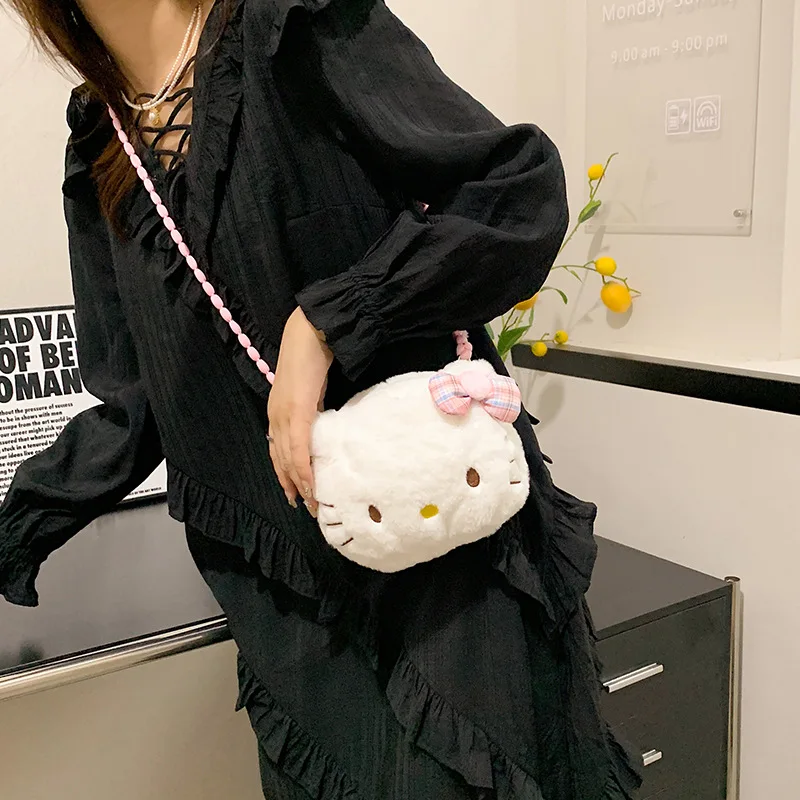 

Kawaii Sanrios, плюшевая сумка-мессенджер на плечо, Hellokitty, высокое качество, милый рюкзак, аниме, подарок для девочки, мультяшная кукла, игрушки