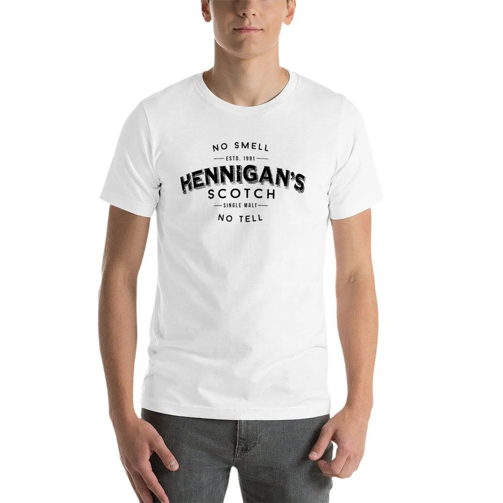 Фото Черная футболка Hennigans Scotch с оригинальным графическим принтом №3