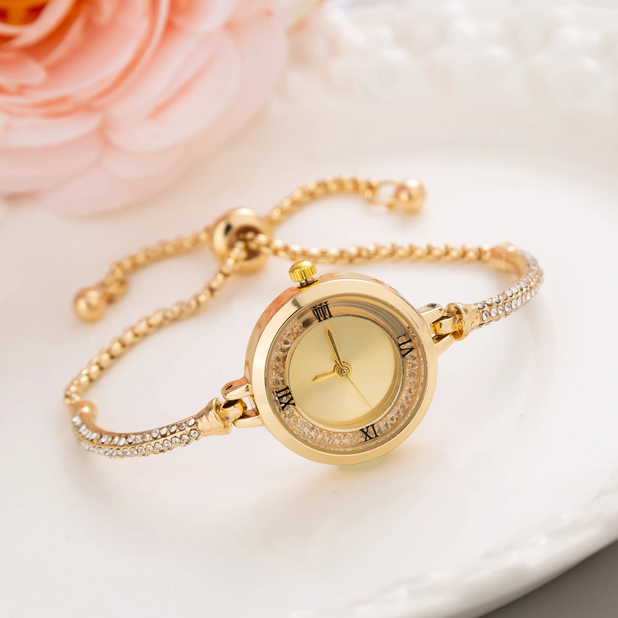 2023 New Luxury Brands Women Stainless Steel Bracelet Watch Girls Clock Wristwatches Fashion Casual Quartz Watchts for Womens