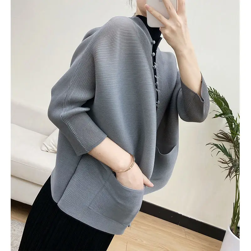

Pleated small jacket 2022 spring and autumn new cardigan spring and autumn shirt women's jarred retro Hong Kong flask jacket