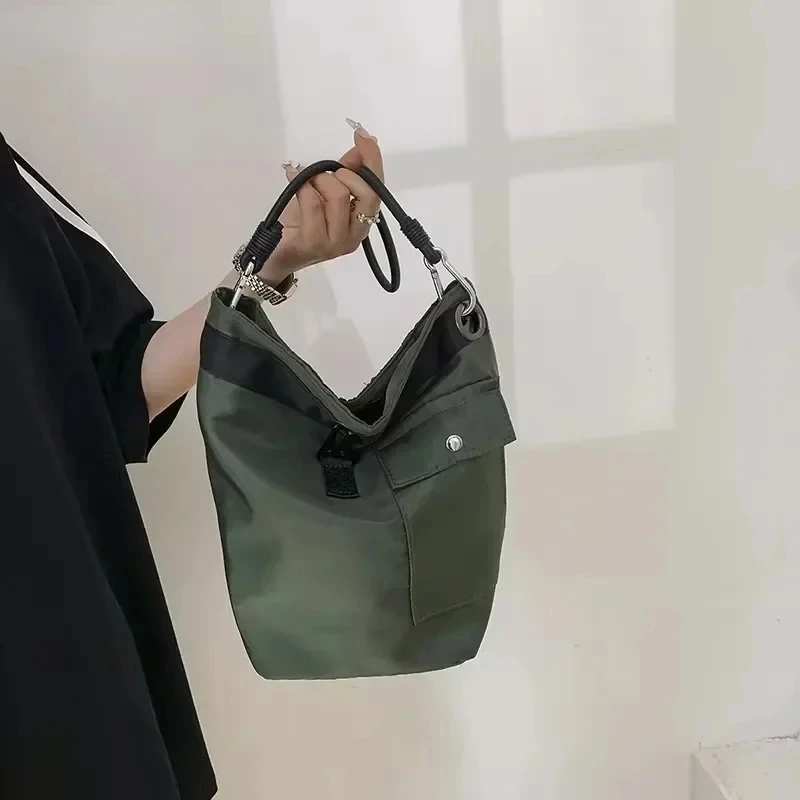 Новые лаконичные нейлоновые универсальные женские сумки на плечо молнии 2024