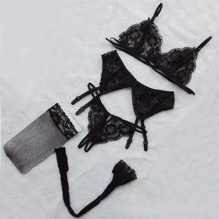 

FORSexy underwear petal lace hot three piece set sexy perspective open file dew three-point passion set 20127