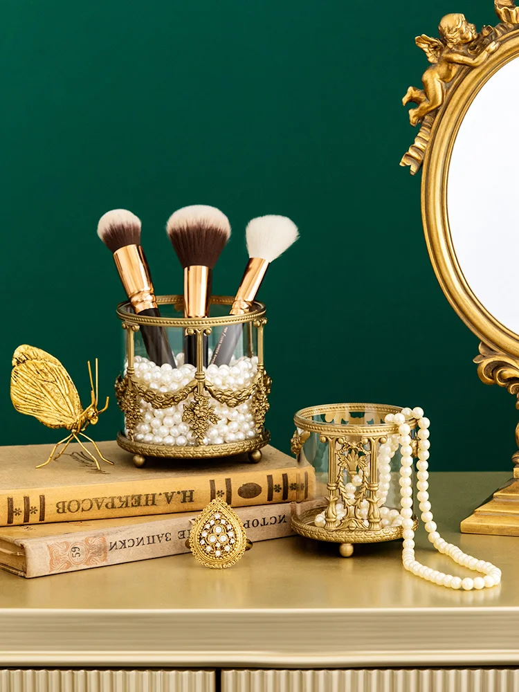 

Brass Carved Handmade European Retro Portable Lipstick Jewelry and Cosmetics Storage Box