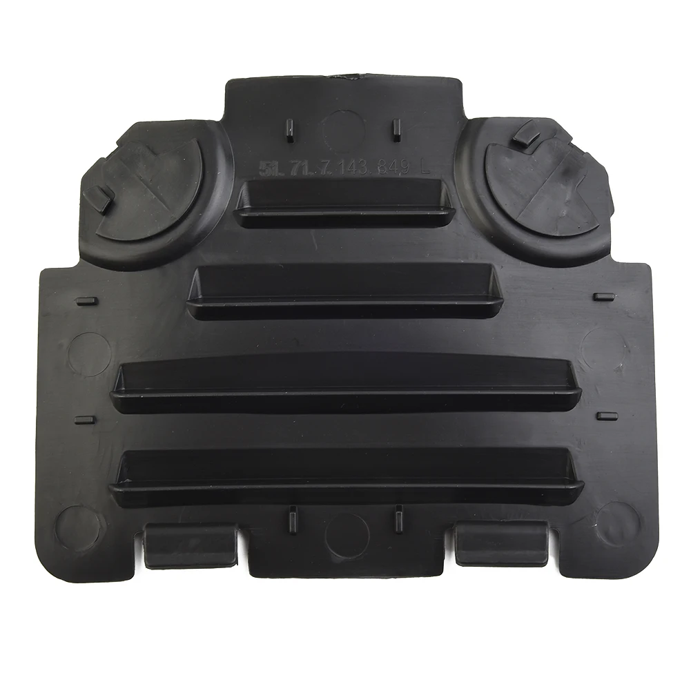 

Perfect Fitment Left Wheel Arch Headlight Access Cover for BMW E82 E90 135i 51717143849 High Quality Materials