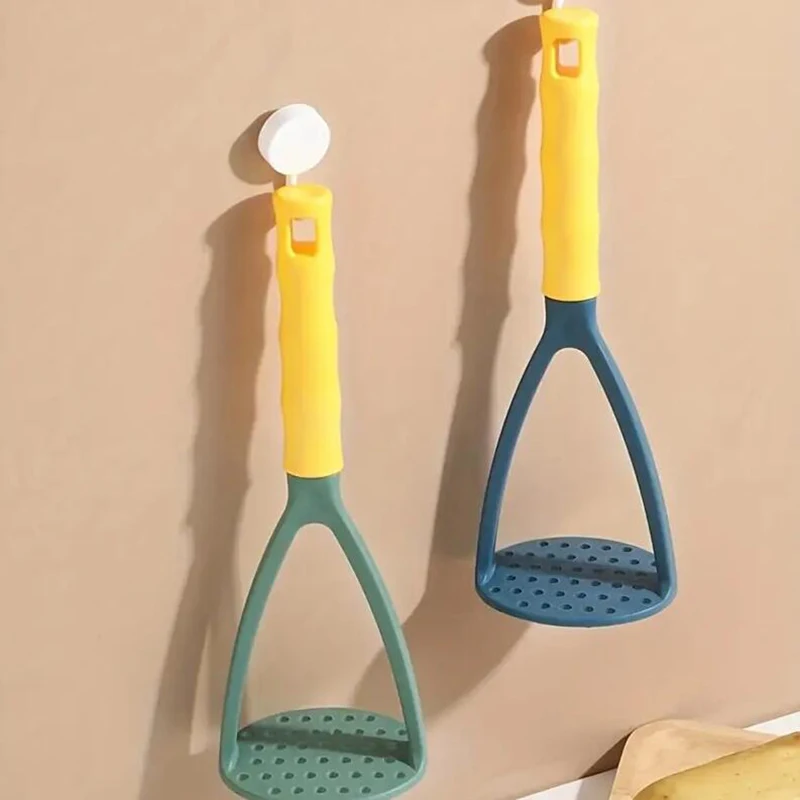 Ручная дробилка для картофеля не скользит