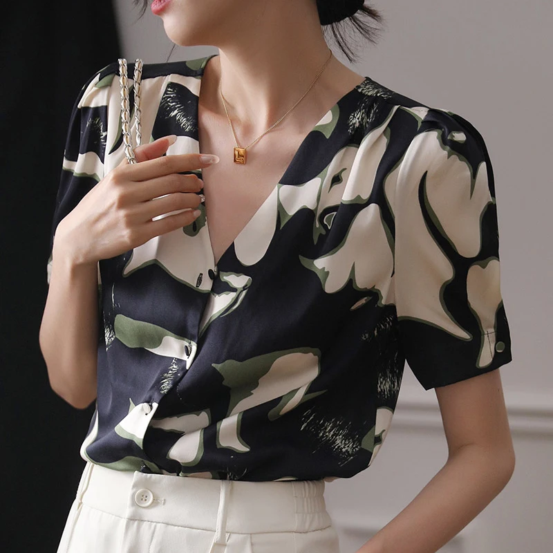 

Summer V-neck Puff Sleeve Loose Clothes Vintage Print Blouse Mulberry Silk Tops French Style Short Sleeve Shirt Women 28024