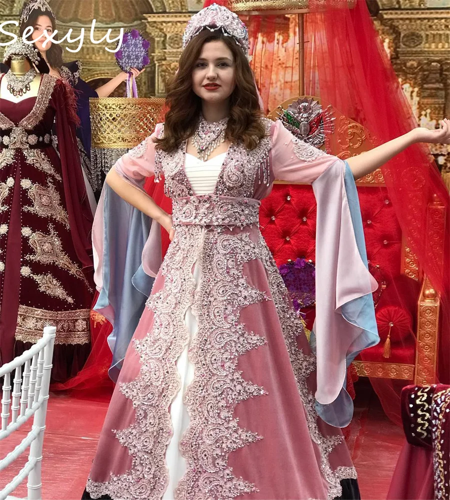 

Moroccan Victorian Coral Wedding Dress 2023 Caftan Indian Kosovo Princess Bride Dress Long Sleeve Appliques Beaded Gothic Bridal