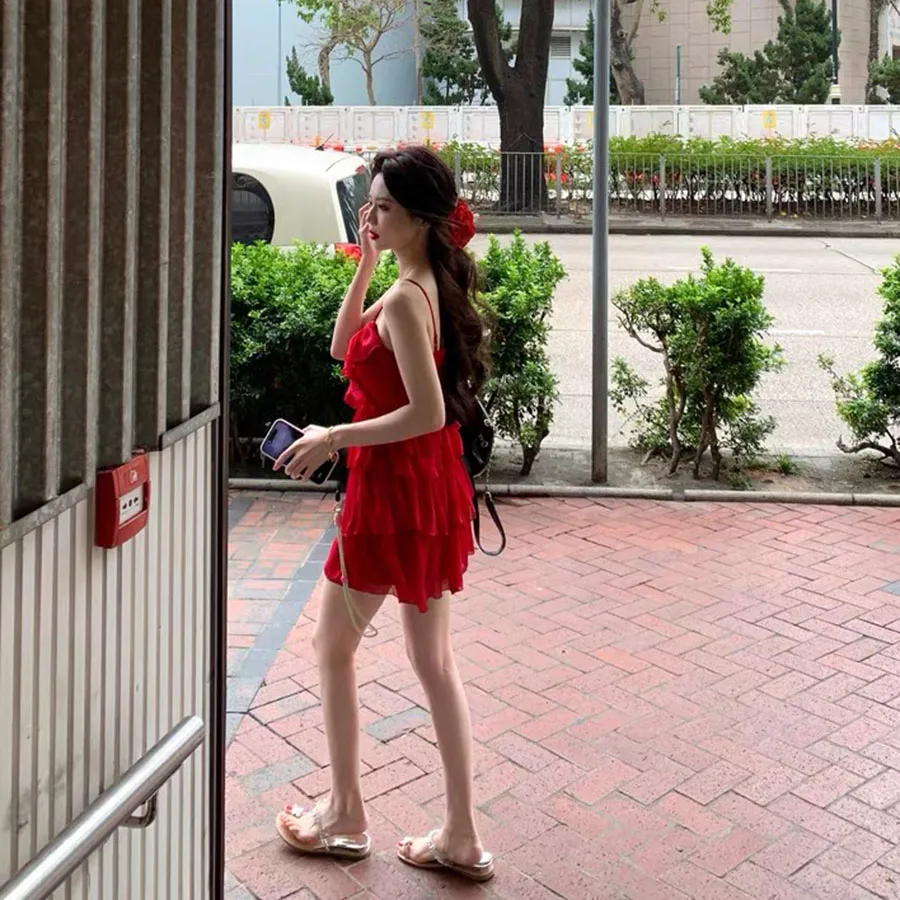 Винтажное красное платье на бретельках