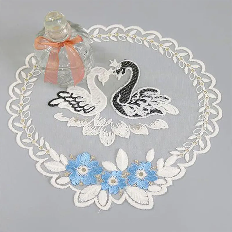

2023 New Embroidery Swan Placemat Table Place Mat Cloth Tea Doily Cup Dish Coffee Coaster Mug Christmas Dining Pad Kitchen
