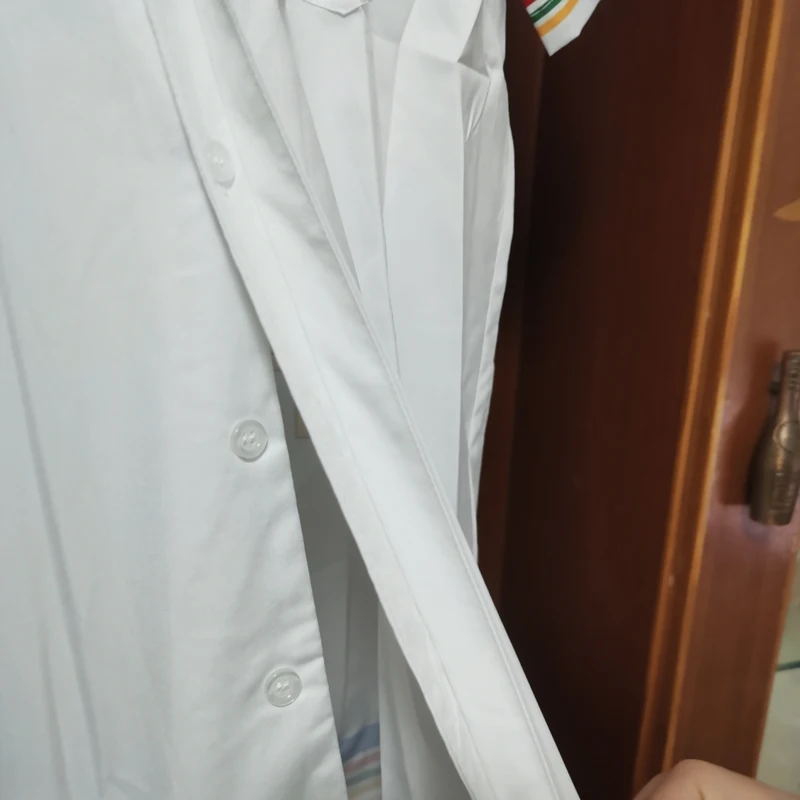 Рисунок 3 - Женские и мужские рубашки с коротким