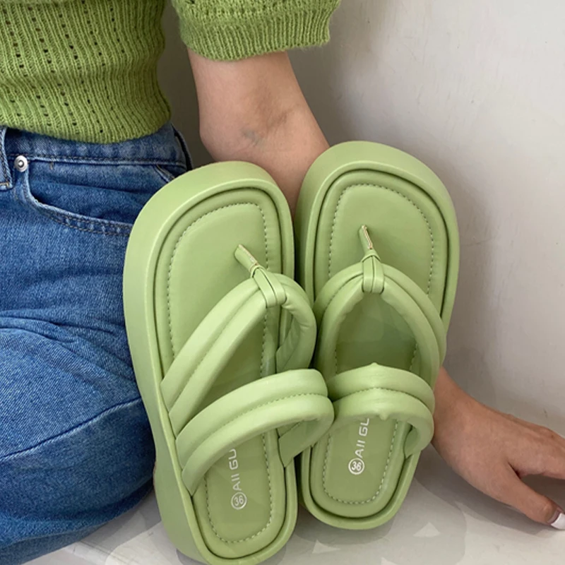 

Шлепанцы женские на платформе, повседневная обувь на плоской подошве, дизайнерские, удобные сандалии на толстой подошве, лето 2023