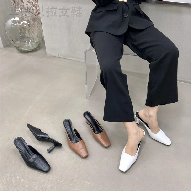 Womens Fashion Sandals Shallow Mouth Baotou With Suits To Attend The Banquet Preferred Snakeprint Sandals Hot Summer 2022