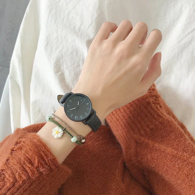 Женские кварцевые часы в ретро-стиле с кожаным ремешком