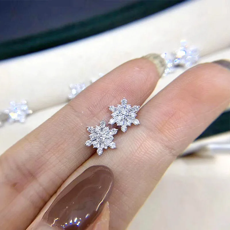 

CAOSHI Graceful Lady Snowflake Zirconia Stud Earrings for Wedding Ceremony Shiny Crystal Jewelry for Engagement Exquisite Gift