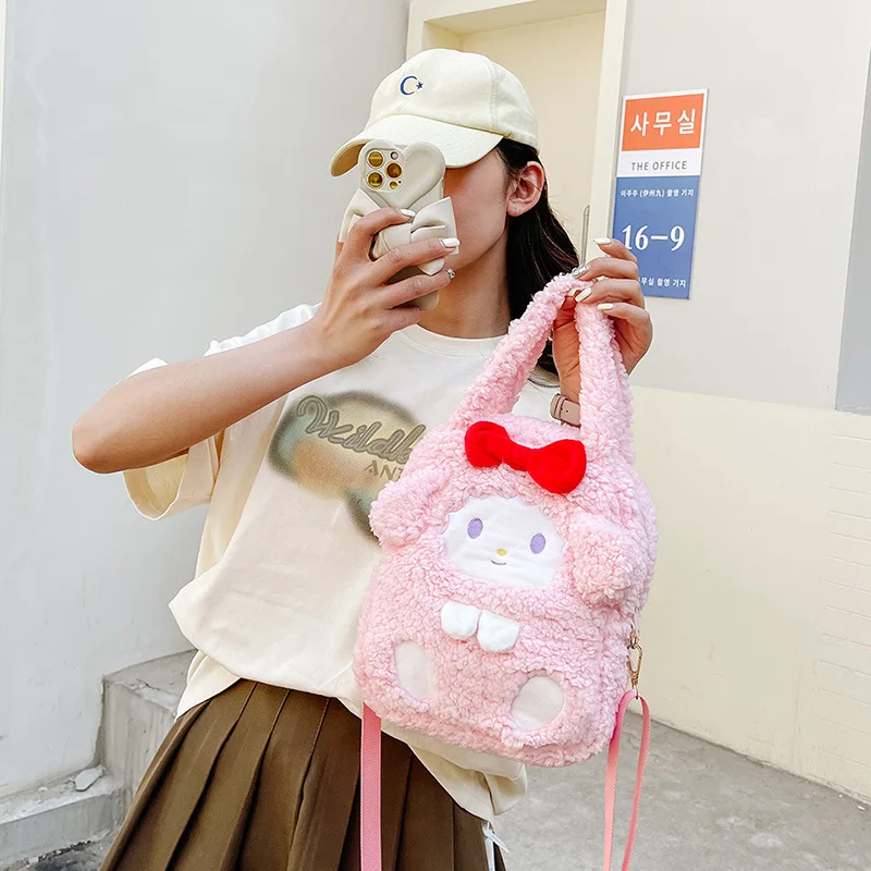 

2023 New Sanrio Plush Bag Japanese Soft Cute Hellokitty Female Melody Tie Plush Toy Doll Bag Kawaii Pink Rabbit Handbag Kuromi