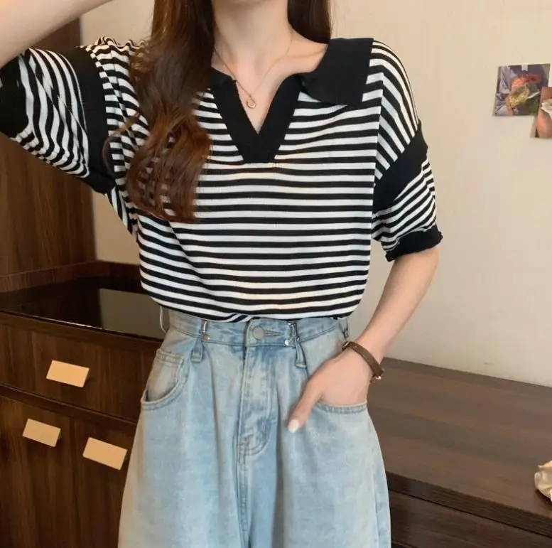 

Knitted Short Sleeve T-shirt Women's Summer French V-Neck