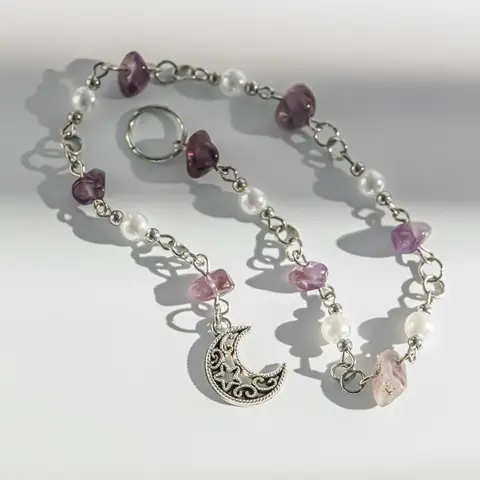 Плетенное кольцо для волос из пластика