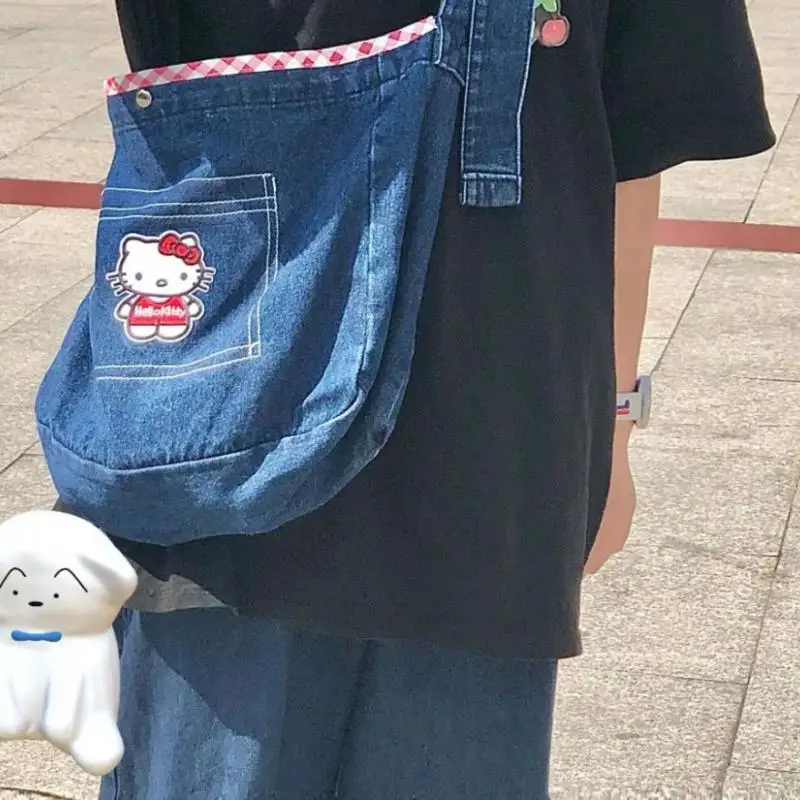 2022 Kawaii Sanrio Denim Bag Hello Kittys Cute Beauty Creative Spice Girl Retro Denim Large Capacity Messenger Bag Girls Gift