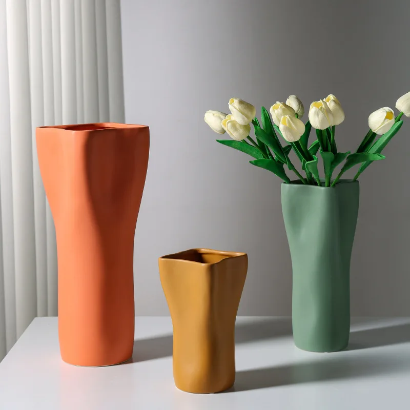 

Hot Sale Nordic Ceramic Vase Modern Simple Tall Slender Vase Twisted High Creative Vases For Home Living Room Desktop Decoration