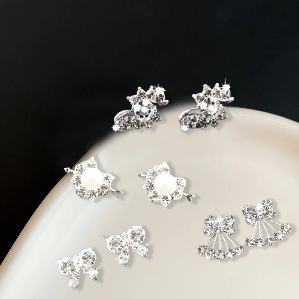 

Zircon Geometric Stud Earrings for Women Highlight Elegance Star Heart Shape Tragus Cartilage Ear Studs Ear Jewelry Gifts
