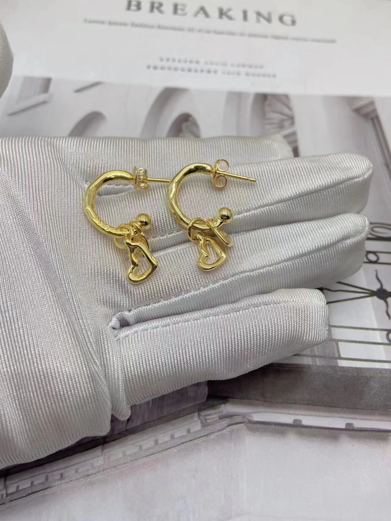 

Yisheng Alloy Bead Earrings, Silver Clasp, With Logo, Wholesale, New 2021, European Fashion Gift Bracelet