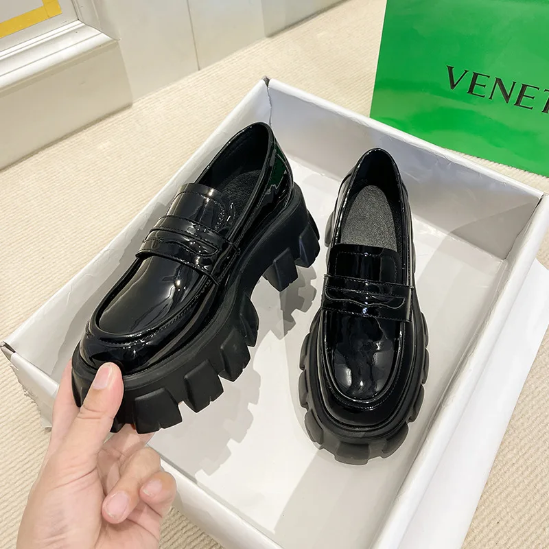 

Women's shoes spring and autumn British style punk platform shoes slip-on loafers fashion small leather shoes Triangle mark