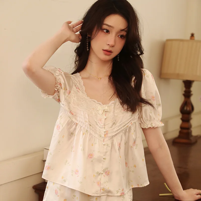 

2023 French Palace Style Summer Pajamas Women's Thin Ice Silk Short Sleeve Printed Two Piece Home Furnishing Shorts Loungewear