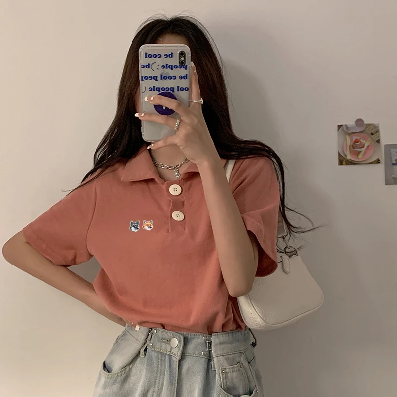 

Women T Shirt Tops Luxury Maison Fox Mascot Embroidery Logo Appliqued Lapel T Shirt Summer Fashion White Black Short Sleeve