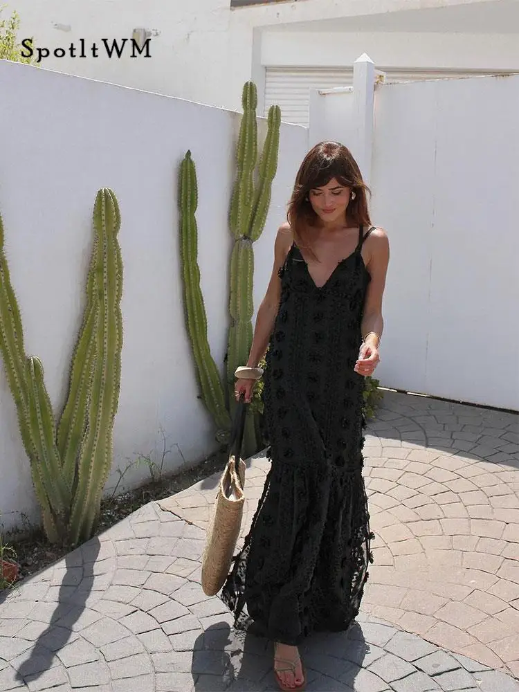 

Women Sexy Solid Backless Long Dress Fashion V-neck Sleevelss Hollow Out Slim Dresses 2023 Female Chic Vacation Party Vestidos