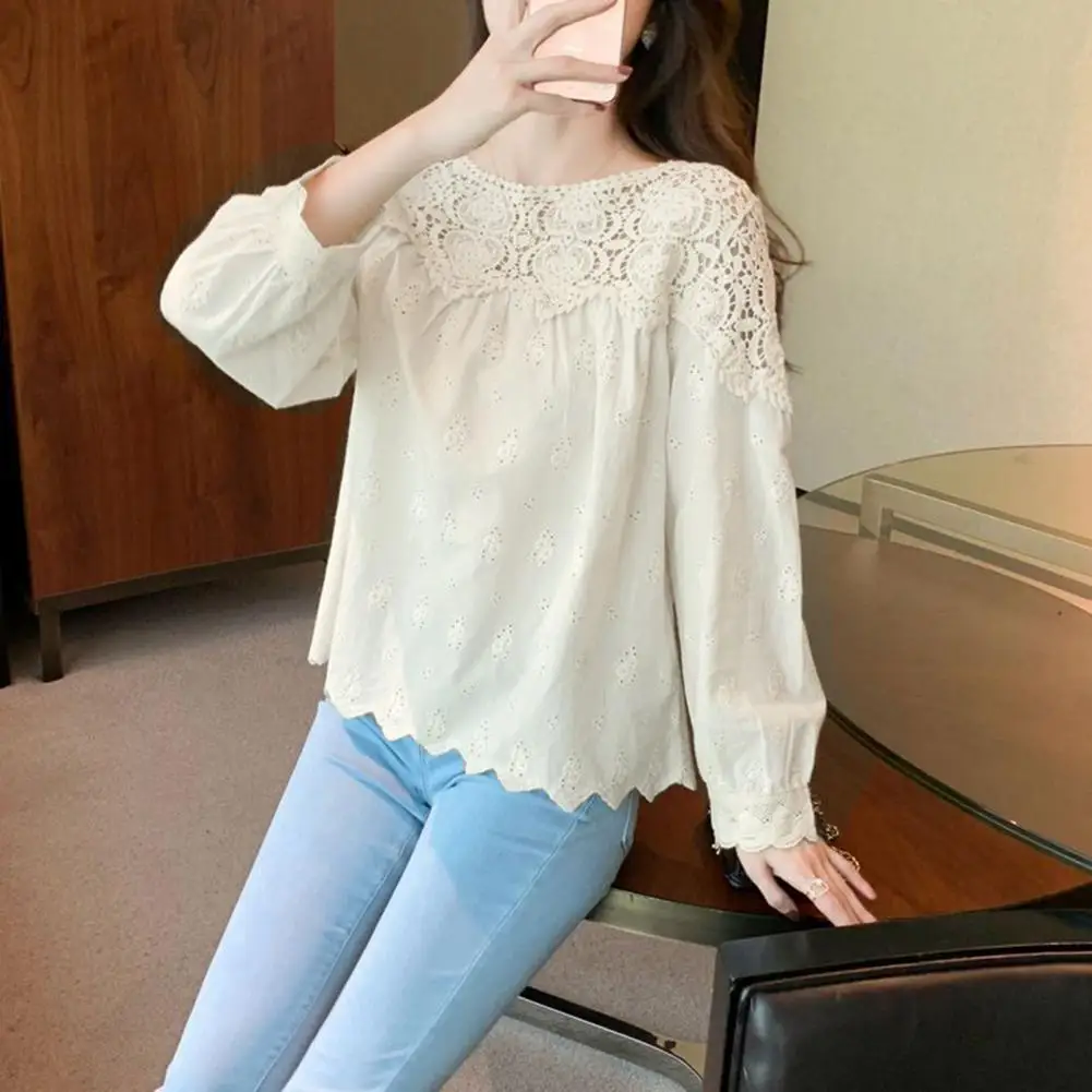 

Blouse Women Top Hollow Out Embroidery Short Sleeve Round Neck Flower Edge Solid Color Loose Lady T-shirt Blouse Undersized
