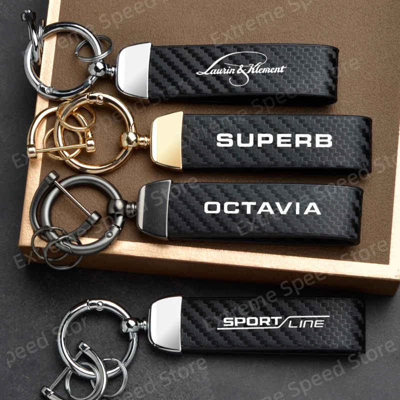 Фото Для Octavia Superb Sport Line L&K Laurin & Klement LOGO Брелок в стиле углеродного волокна Автомобильный брелок для ключей из цинкового сплава Украшение №1