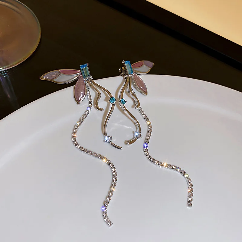 

New 2023 925 Silver Needle Korean East Gate Fashion Tassels Set Diamond Butterfly Earrings Long Earrings Netted Red Temperament