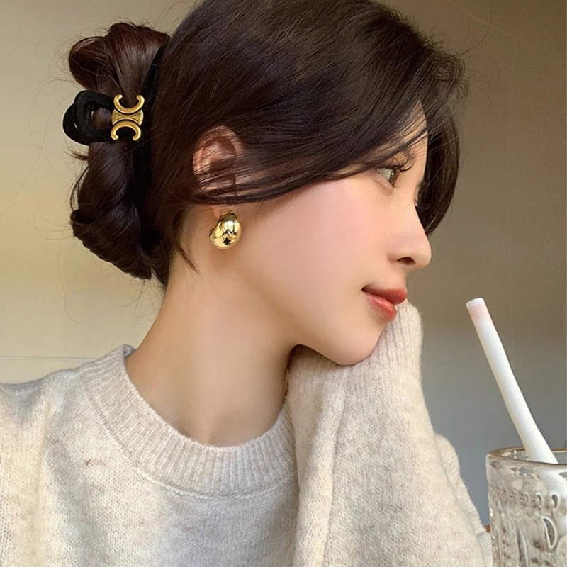 Металлические серьги-гвоздики в минималистичном стиле INS Fat Moon C