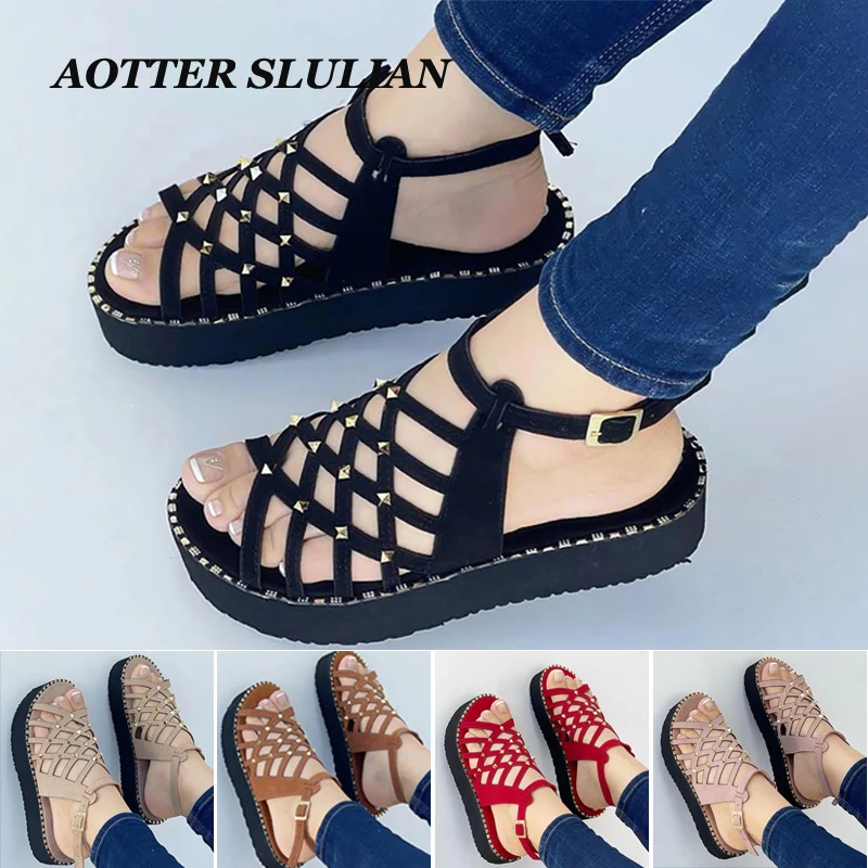 

Summer Comfortable Sandal Outdoor Non-Slip Peep Toe Flat Shoe Rivet Beach Sandal Women Casual Platform Gladiator Sandalias Mujer