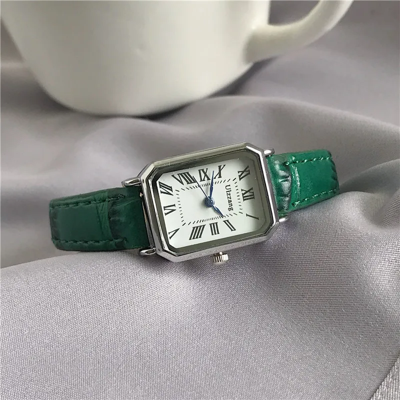 Retro Watches for Women Classic Casual Quartz Women's WatcheDial Leather Strap Band Rectangle Clock Fashionable Wristwatch reloj