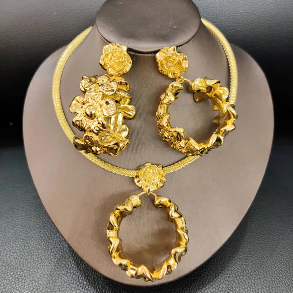 

Dubai Gold Color Jewelry Set For Women African Flower Shape Copper Earring Necklace Nigerian Bridal Accessory Wedding Party