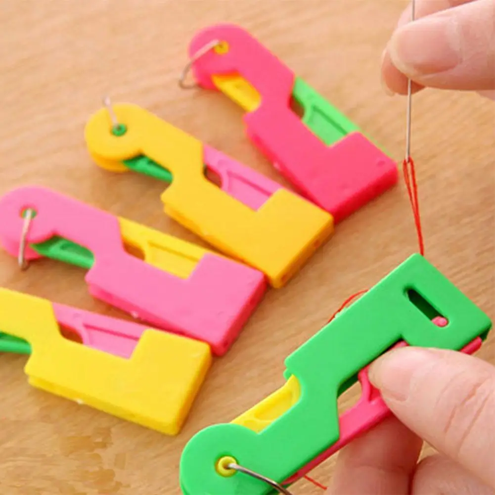 

12 Pcs Quickly Auto Needle Threader Random Color Elderly Convenient Automatic Sewing Needle Threader Thread Guide Tool Home