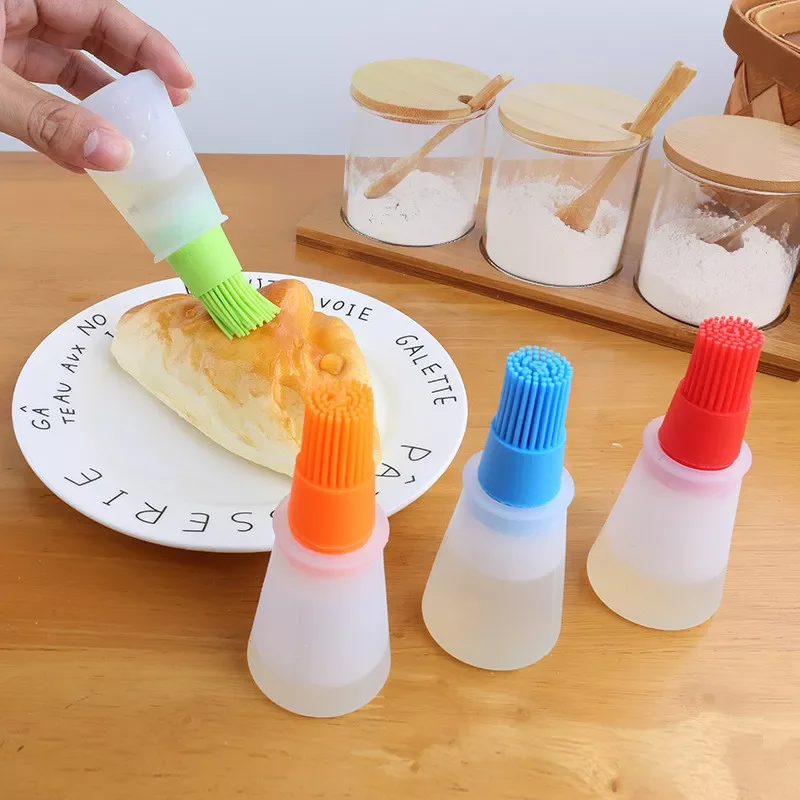 

2022New Kitchen Silicone Oil Bottle Oil Brush Baking Barbecue Grill Oil Brush Dispenser Pastry Steak Oil Brushes Kitchen Baking