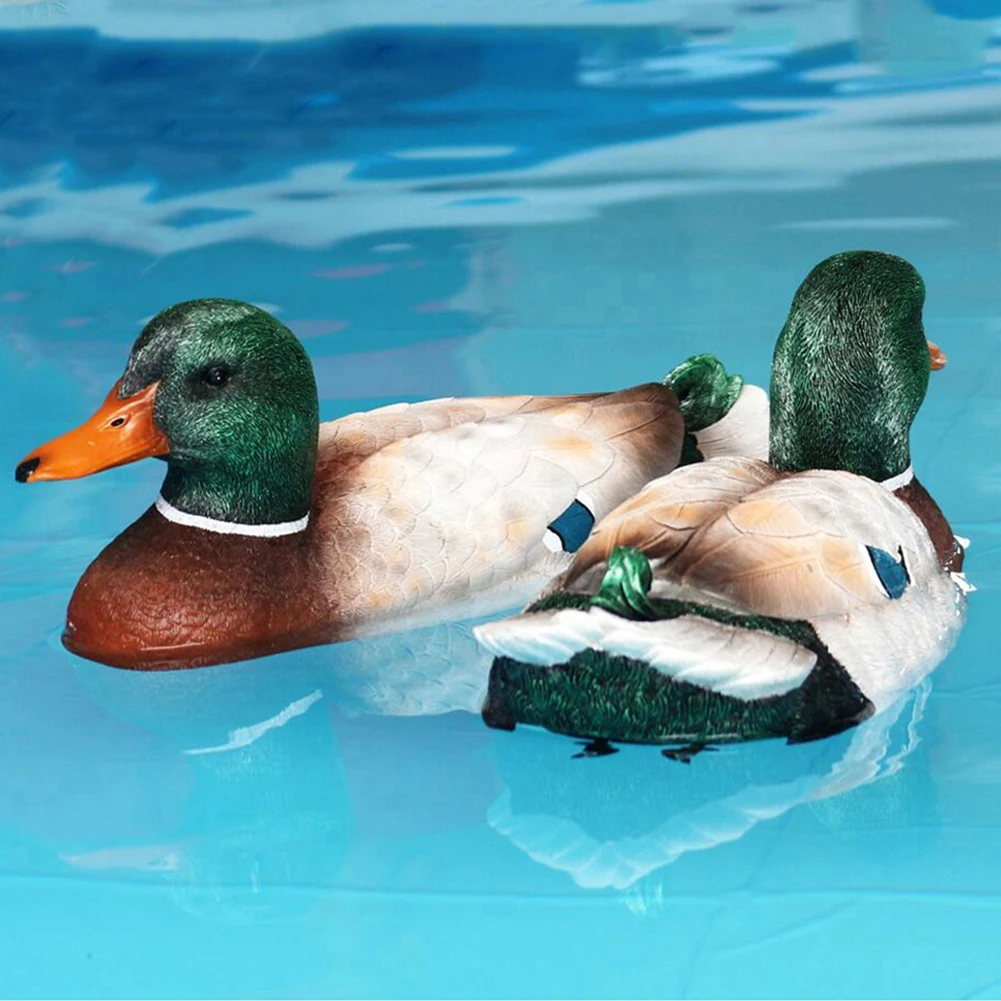 

2.4GHz Simulation RC Duck Boat Waterproof 2 Channels Hunting Motion Remote Control Ship for Kids Holiday Party Gift