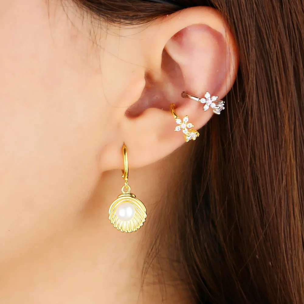 Новинка лета 2024 серьги-подвески в виде морской ракушки для женщин золотой цвет с