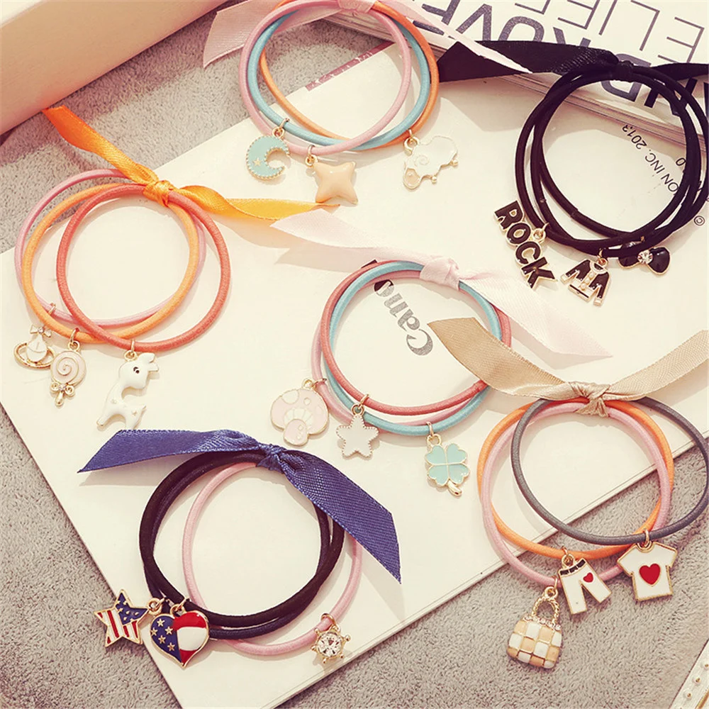 

Резинка для волос с надписью «Три в одном»