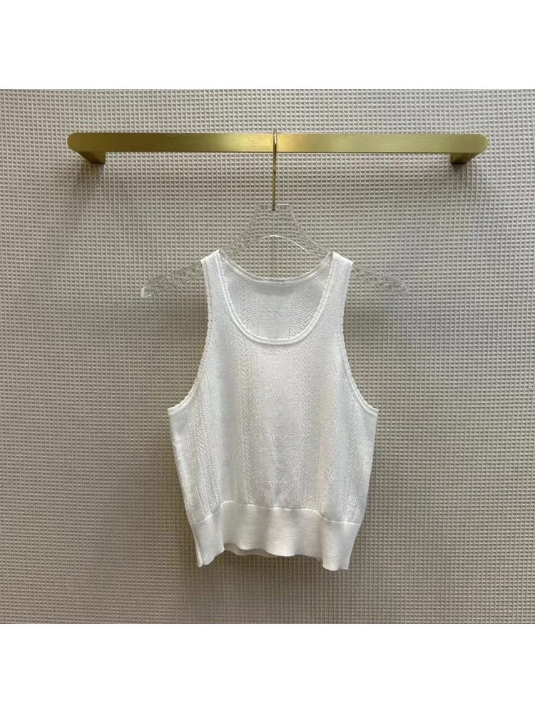 

Summer Tank Tops for girls Knitting vest with hollow-carved design white small tanks for women good breathability