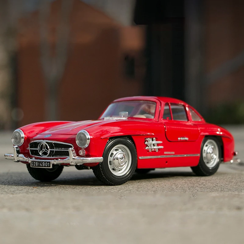 Фото Bburago 1:24 Mercedes-Benz 300SL 1954, литая модель автомобиля из сплава, игрушечная машинка, миниатюрная масштабная модель автомобиля для детей №5
