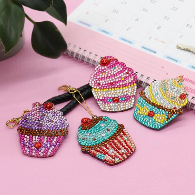 

Full Drill 5D DIY Diamond Painting Cake Type Key Chain Keyring Handbag Pendant Key Rings Car Key Ring Interior Accessories