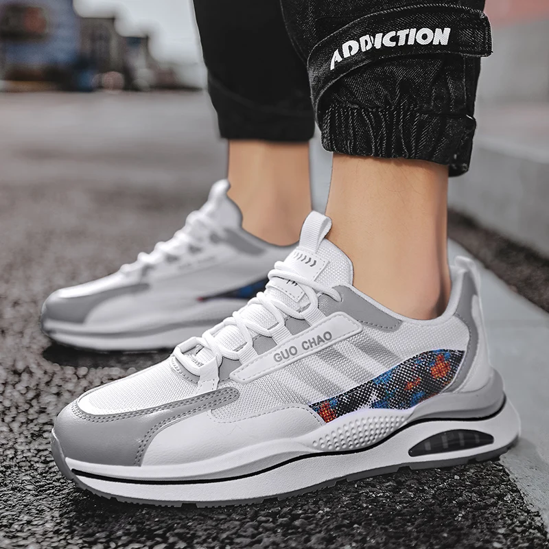 

New Lightweight Men's Sneakers Cushioning Running Shoes for Man Lace Up Sport Male Footwear Comfortable Walking Men's Shoes
